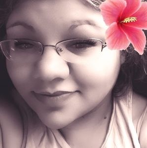 Meet your Posher, Ana